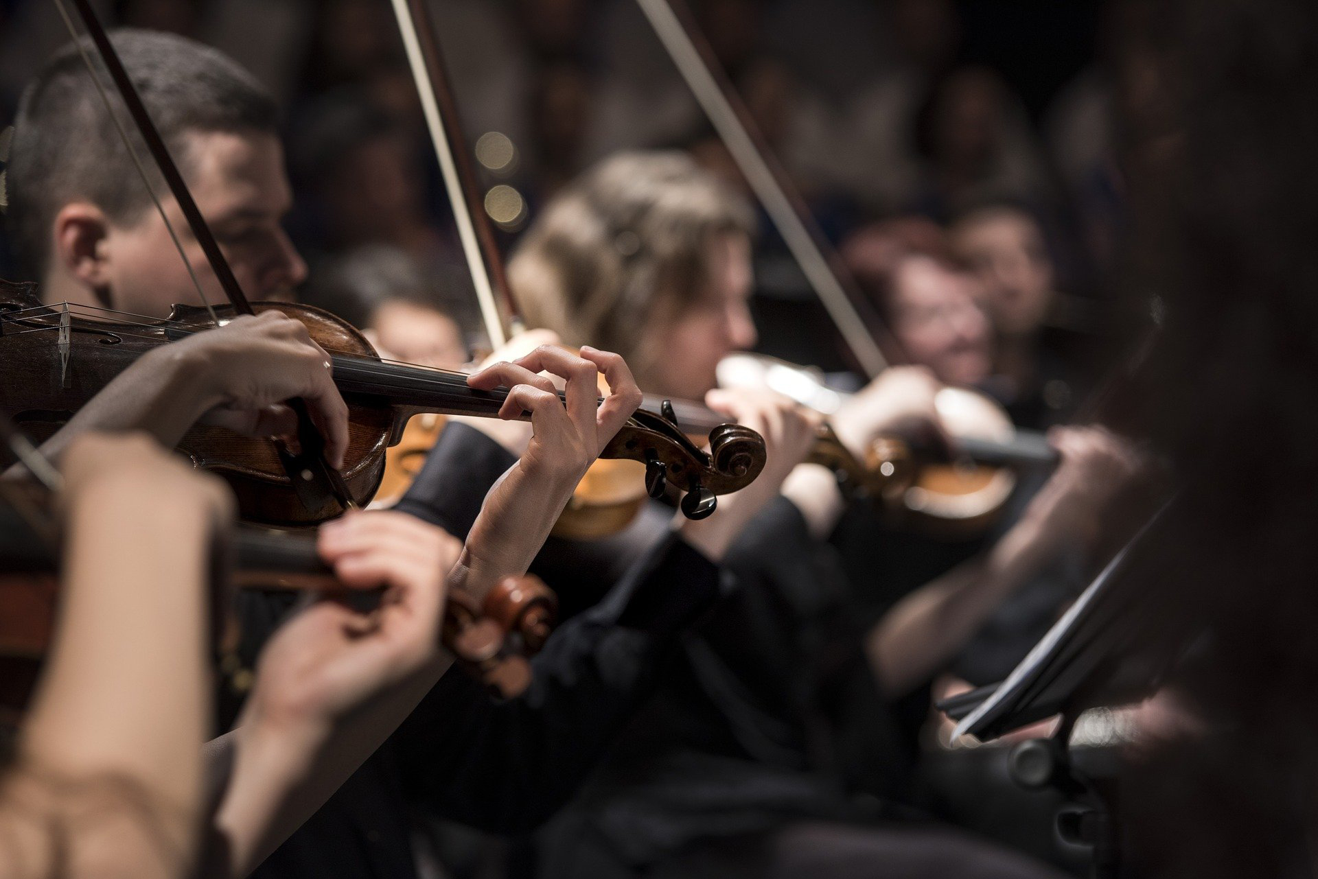 Französische Kammerphilharmonie und „Ovationen“ Verlegung der Veranstaltungen ins Bürgerzentrum