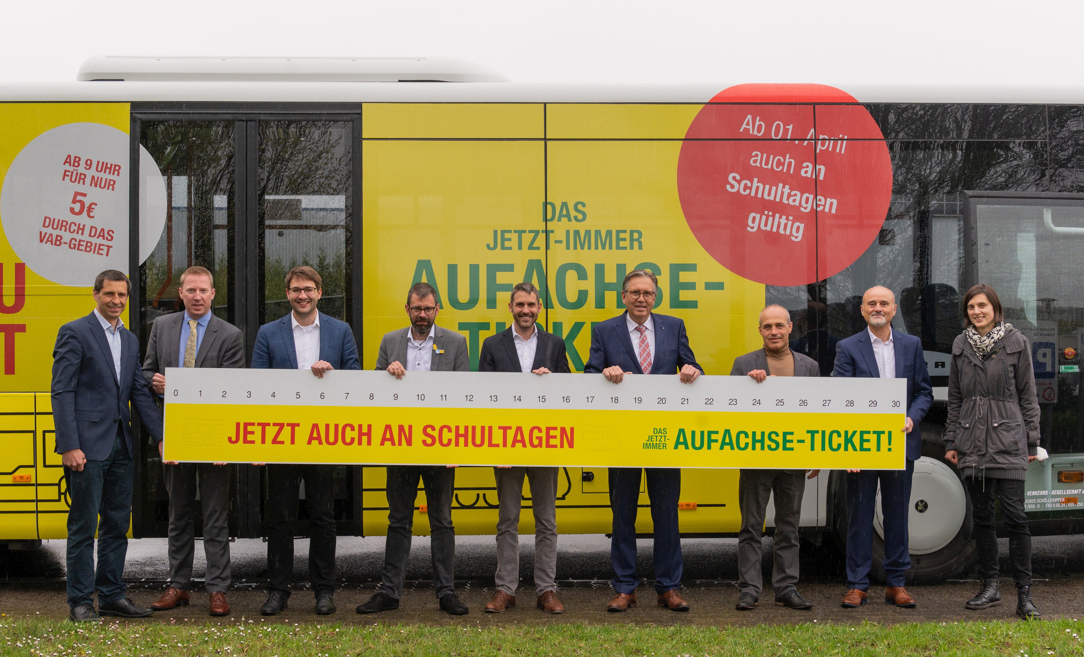 Für nur fünf Euro mit Bus und Bahn fahren